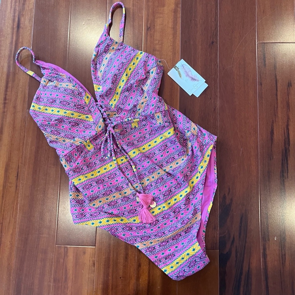 New NWT Jessica Simpson Swimsuit Tulip Multi One-Piece Geo Boho Tassel Sz Medium